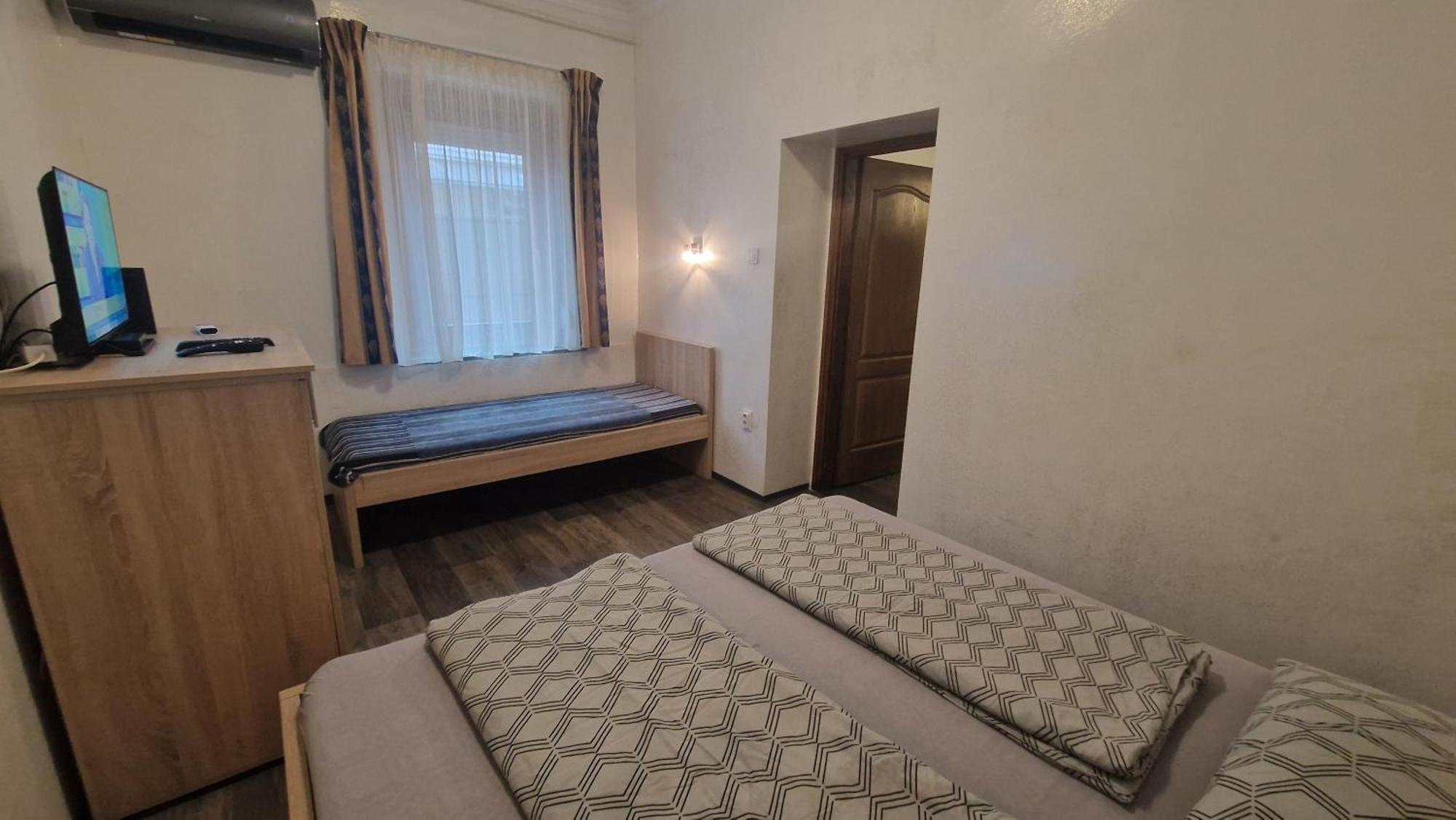 Bem Downtown Apartment Debrecen Habitación foto